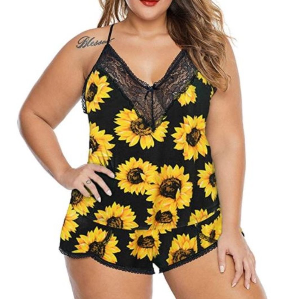 NEW Plus Size Sunflower Pajamas Cami Shorts Set